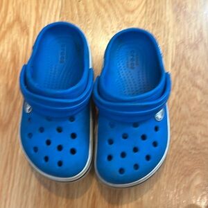 Toddler crocs